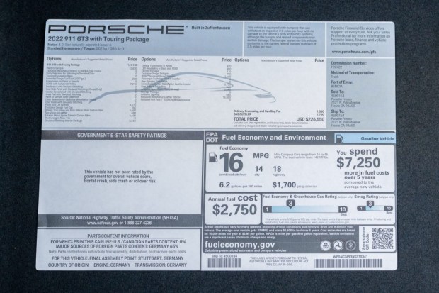 Oak Green Metallic 2022 Porsche 911 GT3 Touring 6-Speed