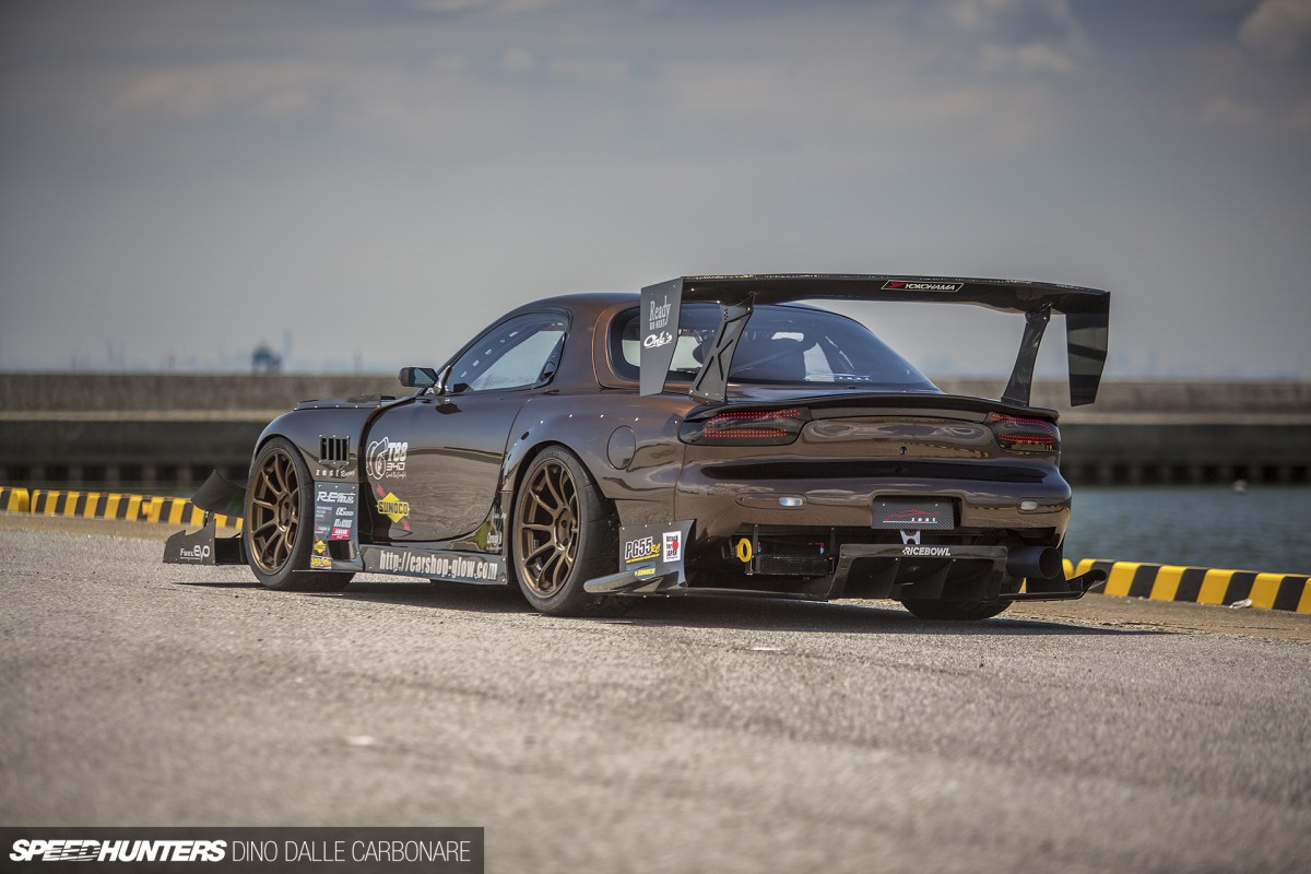 Car-Shop-Glow-RX7-34